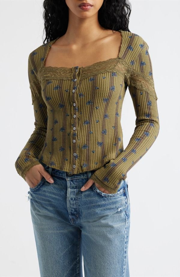 フリーピープル レディース トップス シャツ レーストリム フラワー柄 コットン レース ニット フラワー Free Peoplets Party Floralace Trim Cotton Waffle Knit ButtonUp Top Beehive C