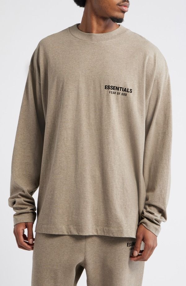フィアオブゴッド メンズ トップス Tシャツ ロゴ グラフィック Fear of God Essentials Classic Fit Long Sleeve Logo Graphic TShirt Homestead Heather ヘザー