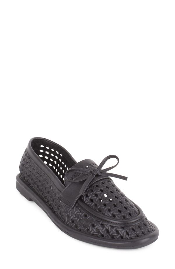 タハリ レディース シューズ スリッポン・ローファー カットアウト Tahari Maple Cutout Loafer Black ブラック