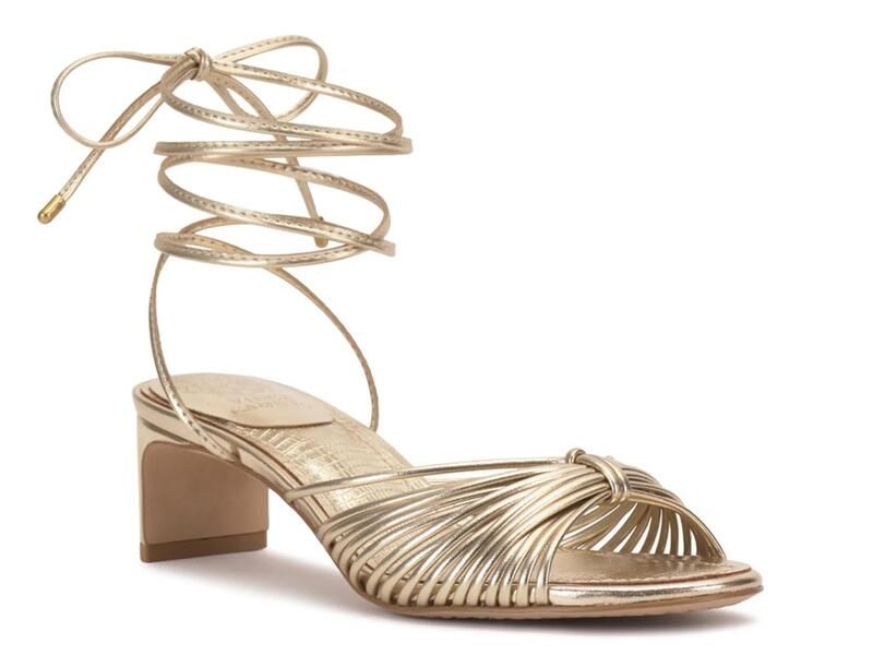 ヴィンスカムート レディース シューズ サンダル レース Vince CamutoLory LaceUp Sandal Gold Metallic ゴールド