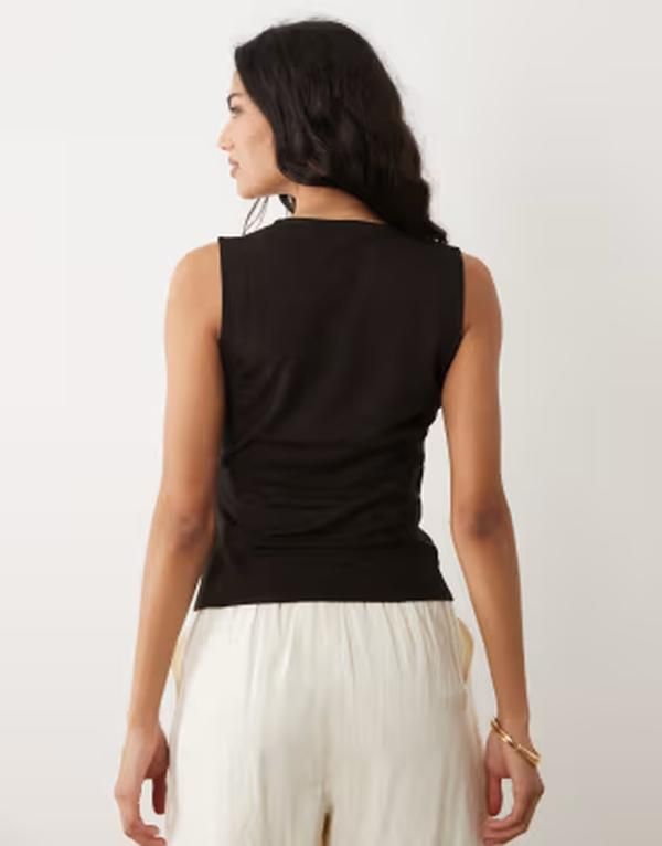 マンゴ レディース トップス シャツ Vネック ノースリーブ Mango Can v neck sleeveless top in chocolate brown part of a set BROWN ブラウン