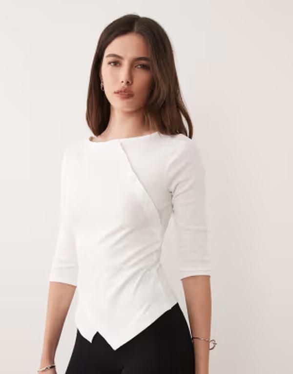 エイソス レディース トップス Tシャツ アシンメトリー ASOS DESIGN 34 sleeve asymmetric button up top WHITE ホワイト