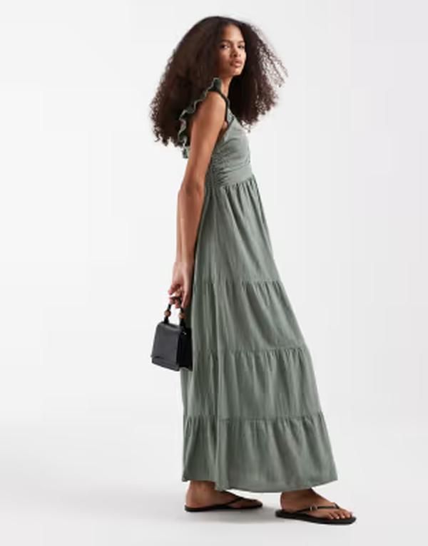 ヴェロモーダ レディース トップス ワンピース ティアード ギャザー コットン マキシ Vero Moda cotton ruched plunge frontiered maxi dress in laurel Wreath グリーン
