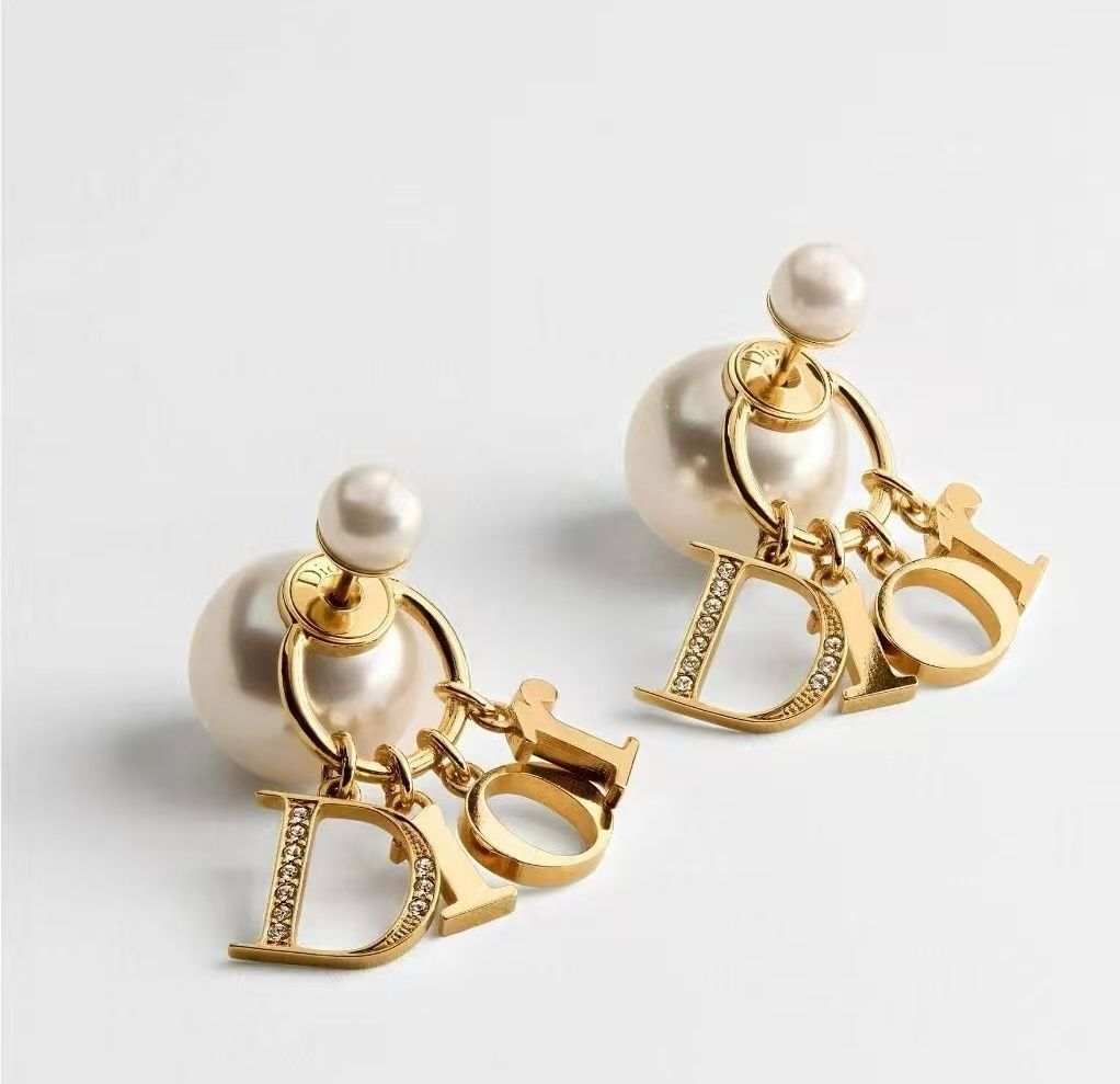 美品★極美品 新品 CHRISTIAN DIOR クリスチャン ディオール ピアス レディース 結婚式 卒業式 清楚 イベント 入学式