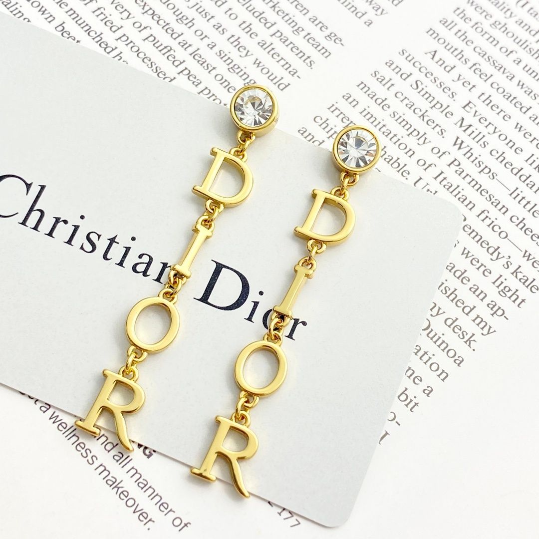 限定価格 本日特価 本日限定！新品 CHRISTIAN DIOR クリスチャン ディオール ピアス レディース 結婚式 卒業式 清楚 イベント 入学式