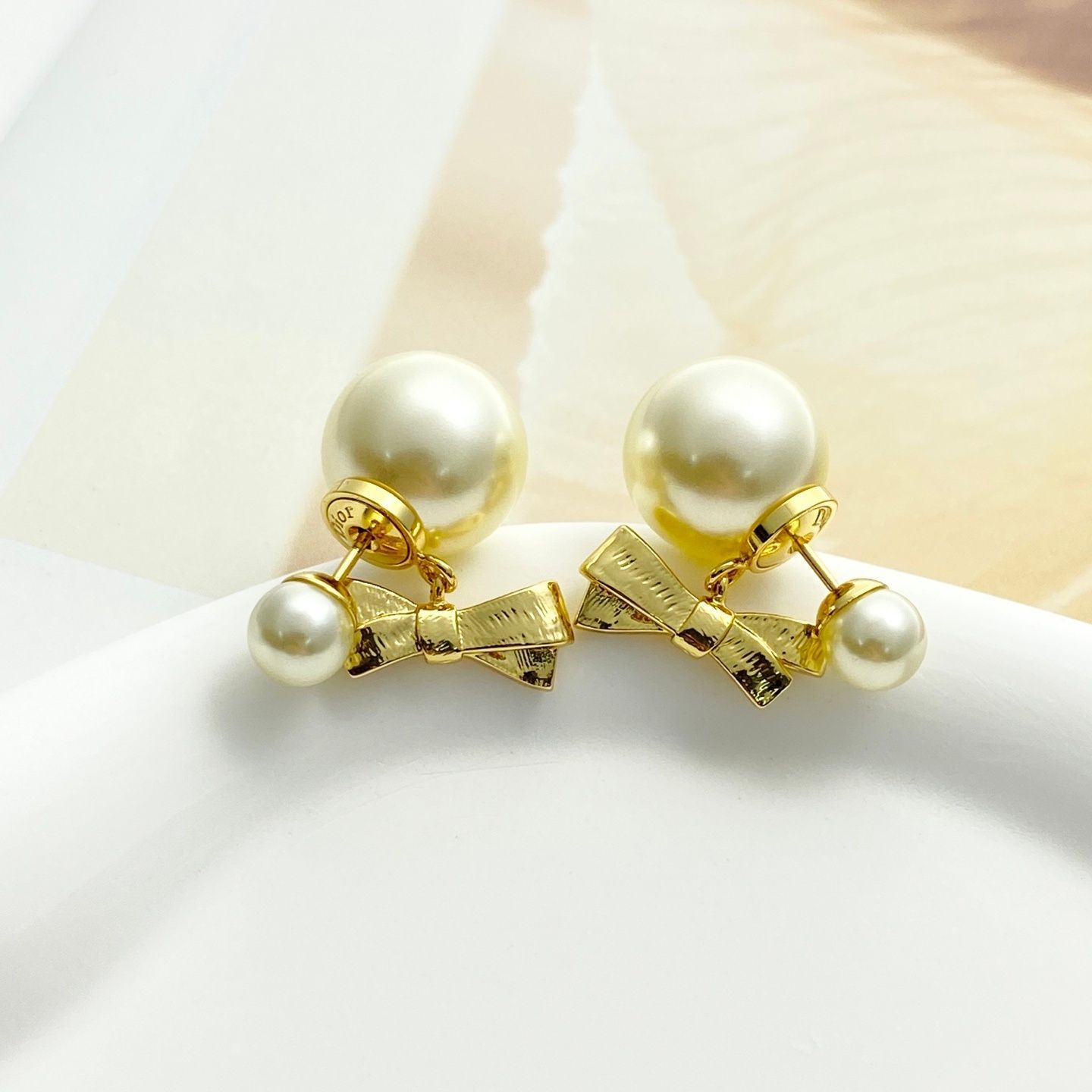 付属付 限定品★★ 人気商品新品 CHRISTIAN DIOR クリスチャン ディオール ピアス レディース 結婚式 卒業式 清楚 イベント 入学式
