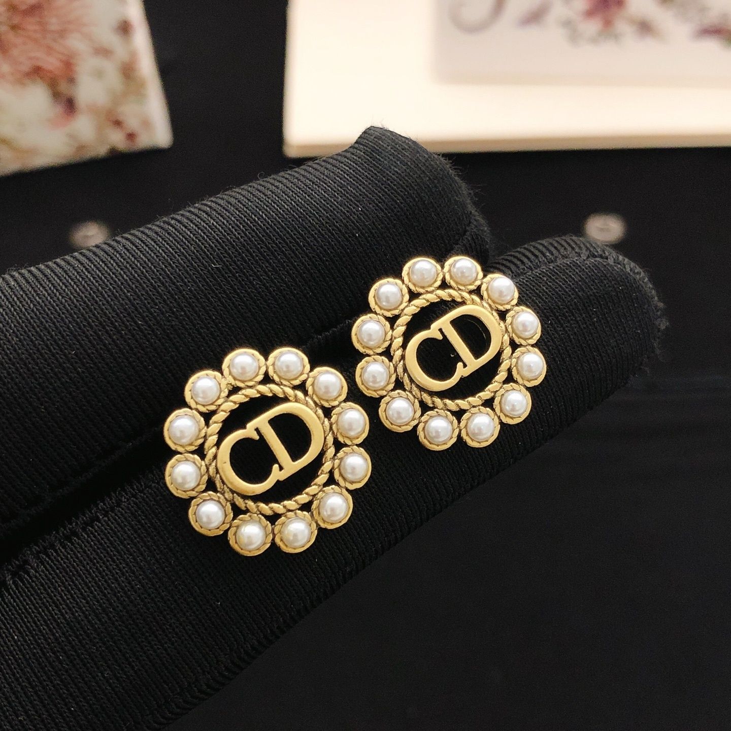 新品 希少 超美品 新品 CHRISTIAN DIOR クリスチャン ディオール ピアス レディース 結婚式 卒業式 清楚 イベント 入学式