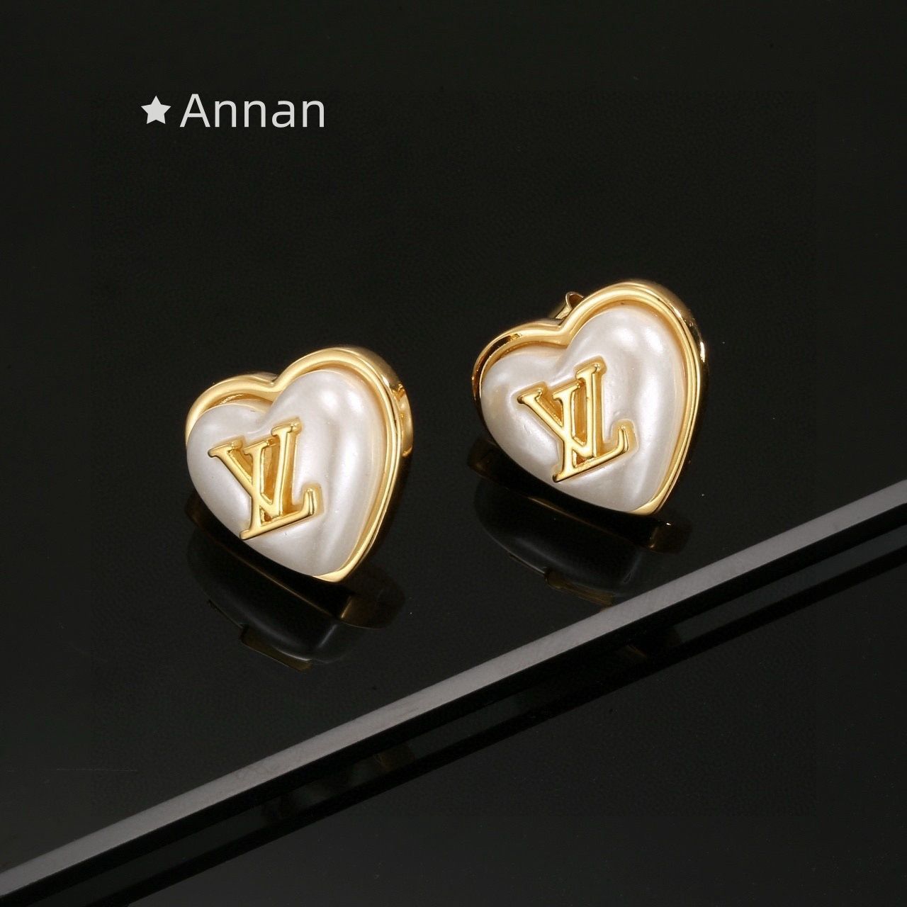 お値下げしました^_^美品❤︎ルイヴィトンピアス^_^ 【公式通販】
