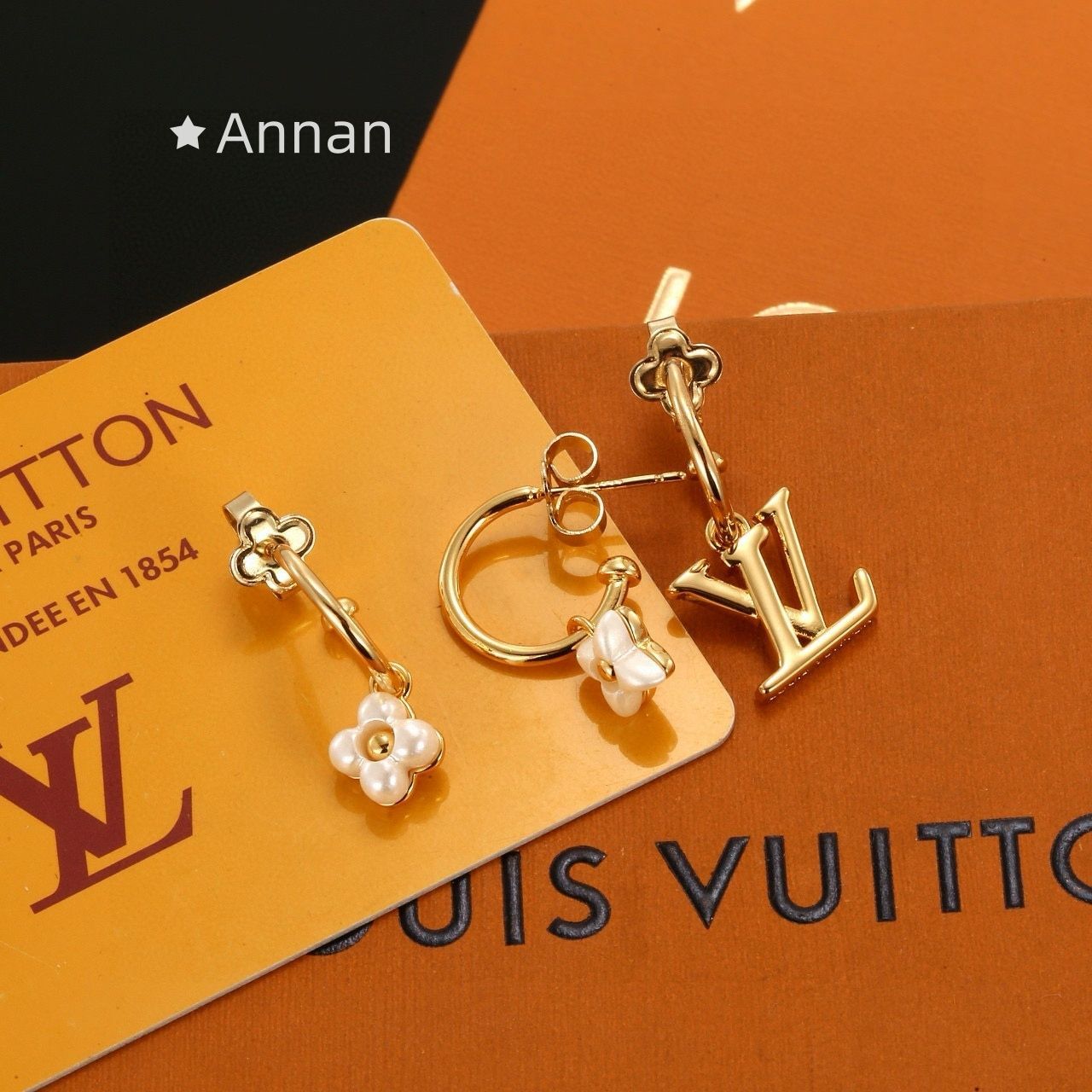 ルイヴィトン ピアス 限定品 新品未使用品 美品 美品 新品！新品 LV LOUIS VUITTON ルイヴィトン ピアス