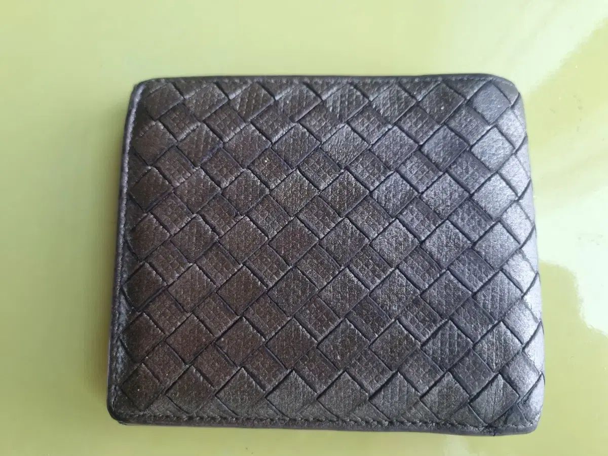 BOTTEGA VENETA ボッテガ・ヴェネタ インクレチアト 二つ折り財布