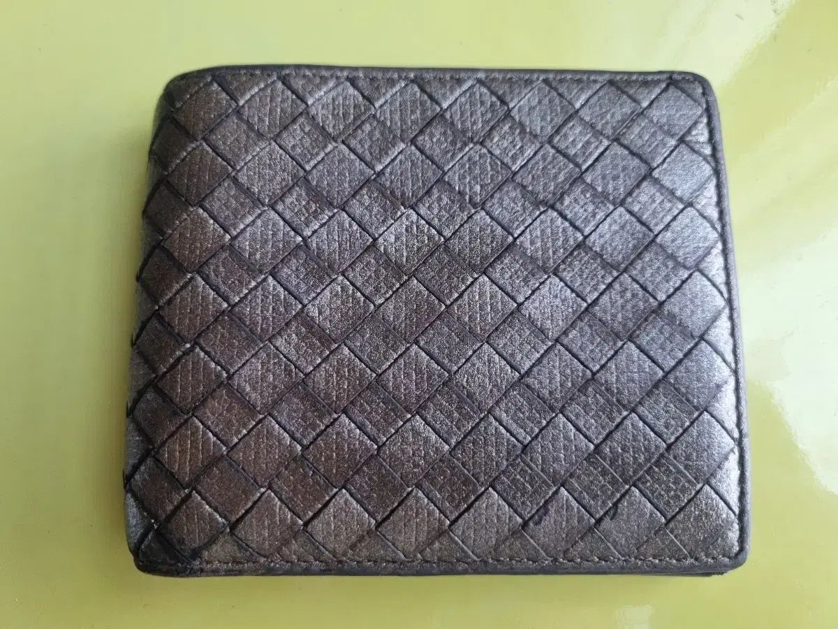 BOTTEGA VENETA ボッテガ・ヴェネタ インクレチアト 二つ折り財布