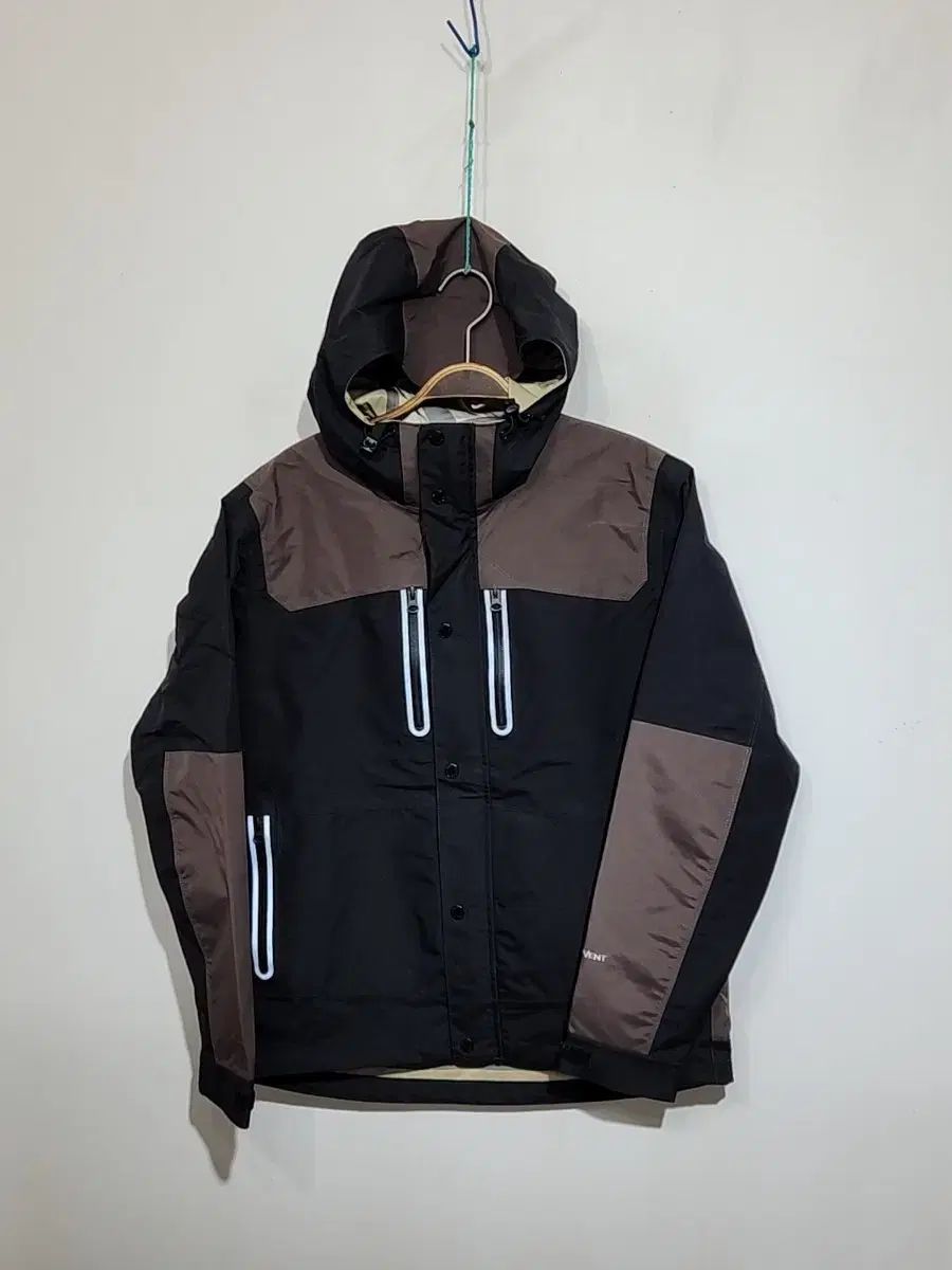 (100) THE NORTH FACE ザノースフェイス ウィンドブレーカー アウター ハイベント 登山ウェア フードジャケット