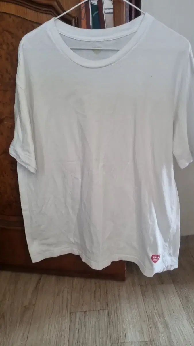 HUMAN MADE(ヒューマンメイド) 白 半袖Tシャツ レッド ハートロゴ M