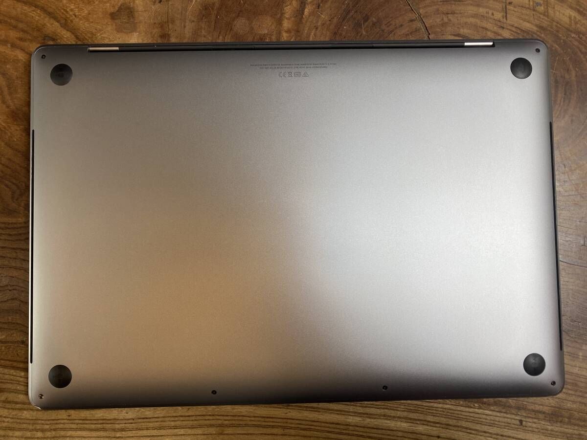 ［訳あり］Apple MacBook Pro（16インチ, 2019）/ Core i9 / メモリ32GB / SSD 2TB / Radeon Pro 5500M / Windows11 / Office2024 / CJ810