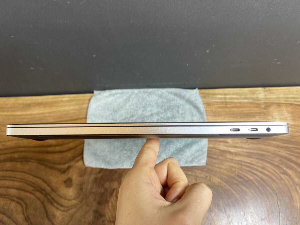 ［訳あり］Apple MacBook Pro（16インチ, 2019）/ Core i9 / メモリ32GB / SSD 2TB / Radeon Pro 5500M / Windows11 / Office2024 / CJ810