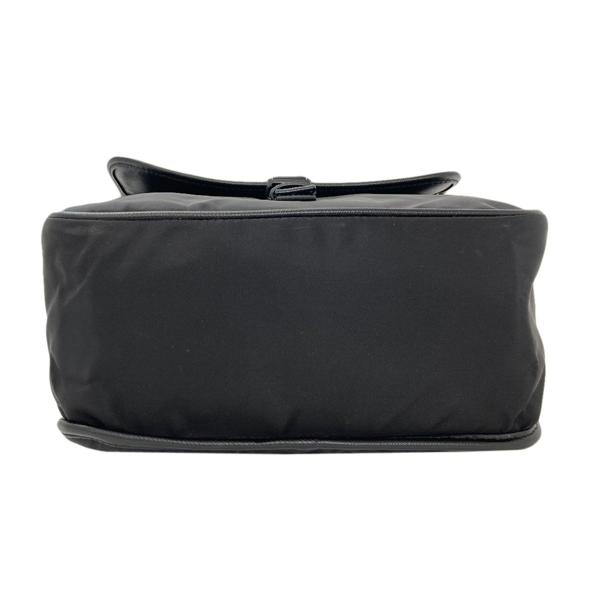 PRADA プラダ ロゴ金具 ショルダーバッグ ナイロン レディース [中古]
