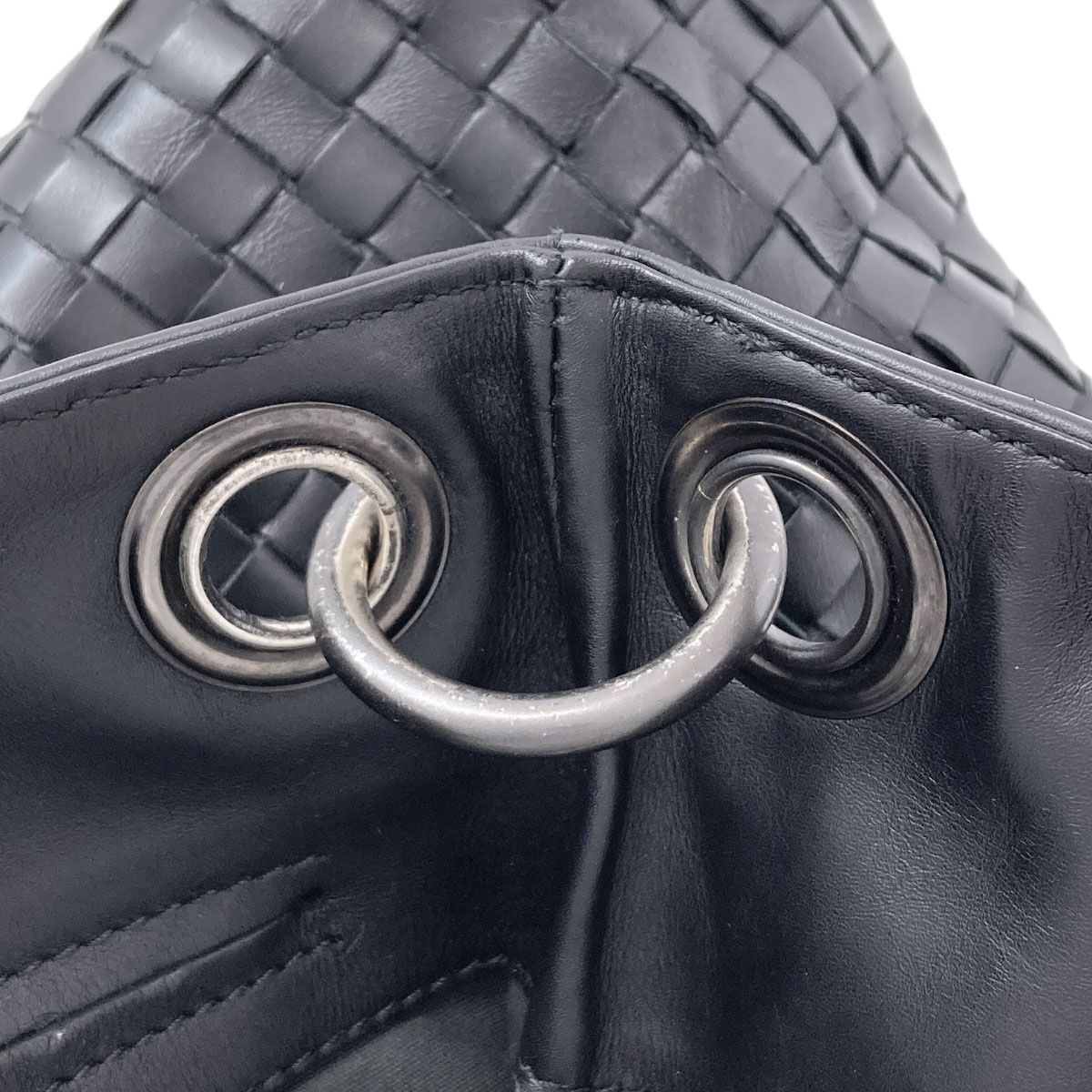 BOTTEGA VENETA ボッテガヴェネタ イントレチャート ショルダーバッグ カーフ レディース [中古]