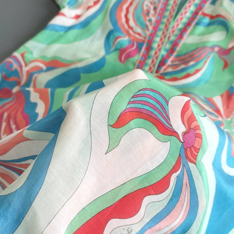 EMILIO PUCCI エミリオプッチ スキッパーワンピース シルク混 プッチ柄 ゆったり グラデーション タグ付き サイズ USA4 (S〜M相当) EMILIO PUCCI エミリオプッチ スキッパーワンピース シルク混 プッチ柄 ゆったり グラデーション タグ付き サイズ USA4 (S〜M相当)