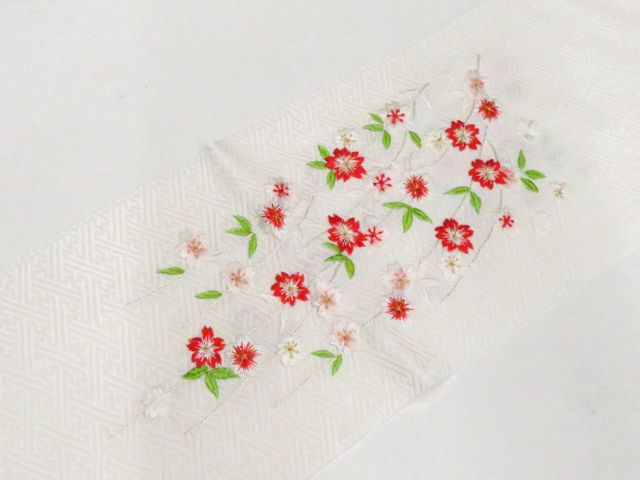 【京松】和装小物 半衿 刺繍入り 未使用品美品 r8w05-338