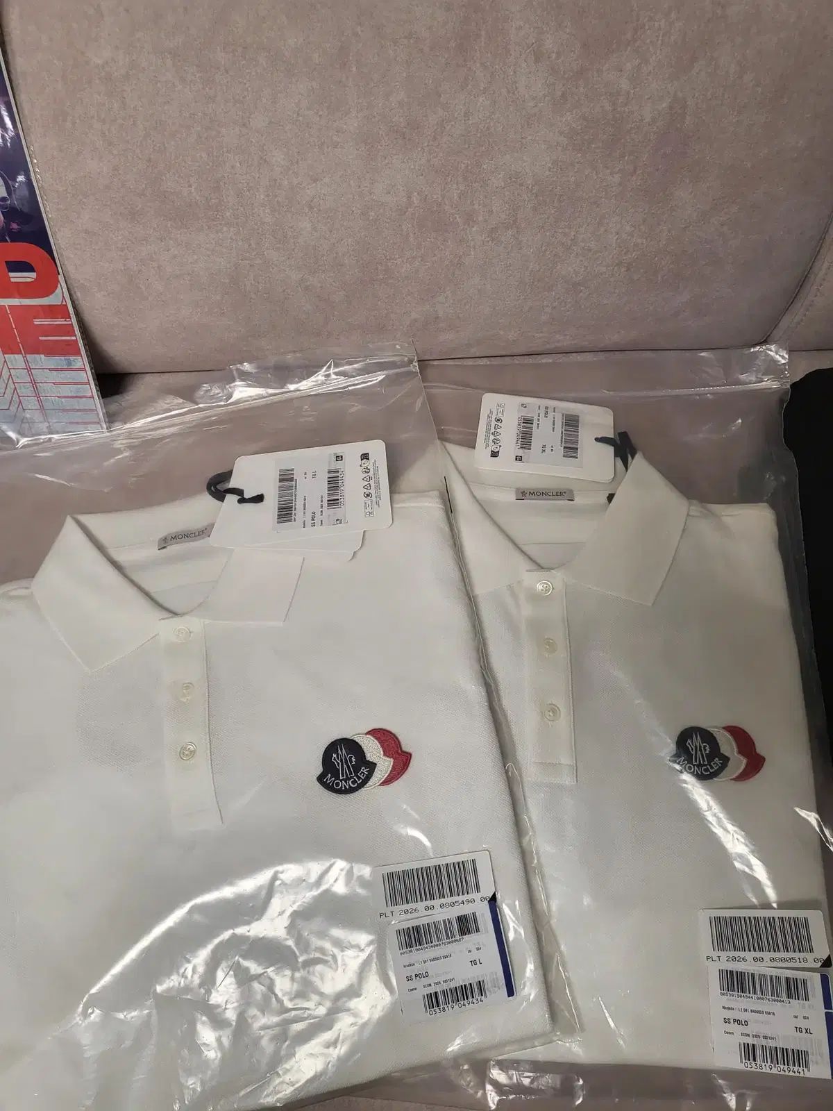 (新品) モンクレール メンズ ポロ ピケ 半袖Tシャツ トリコロール パッチ 新作