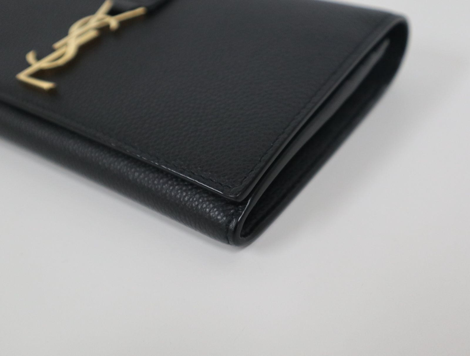 サンローラン SAINT LAURENT YSLライン ラージ フラップウォレット 