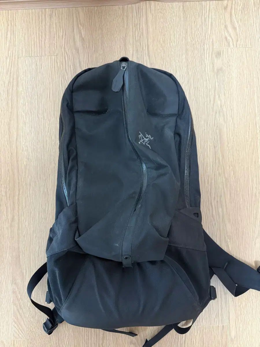 ARC'TERYX アークテリクス アロー22 バックパック（黒）