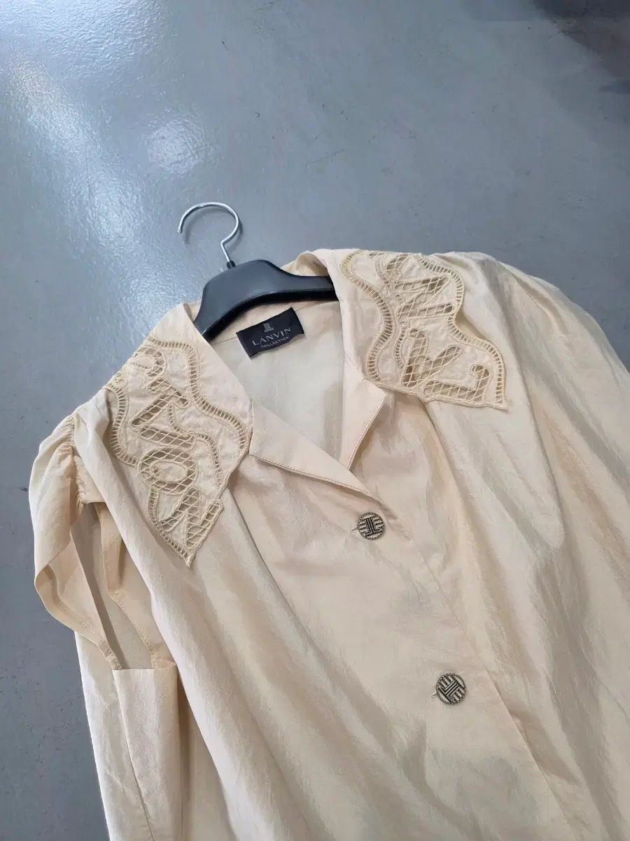 LANVIN エンブロイダリー レイ ブラウス