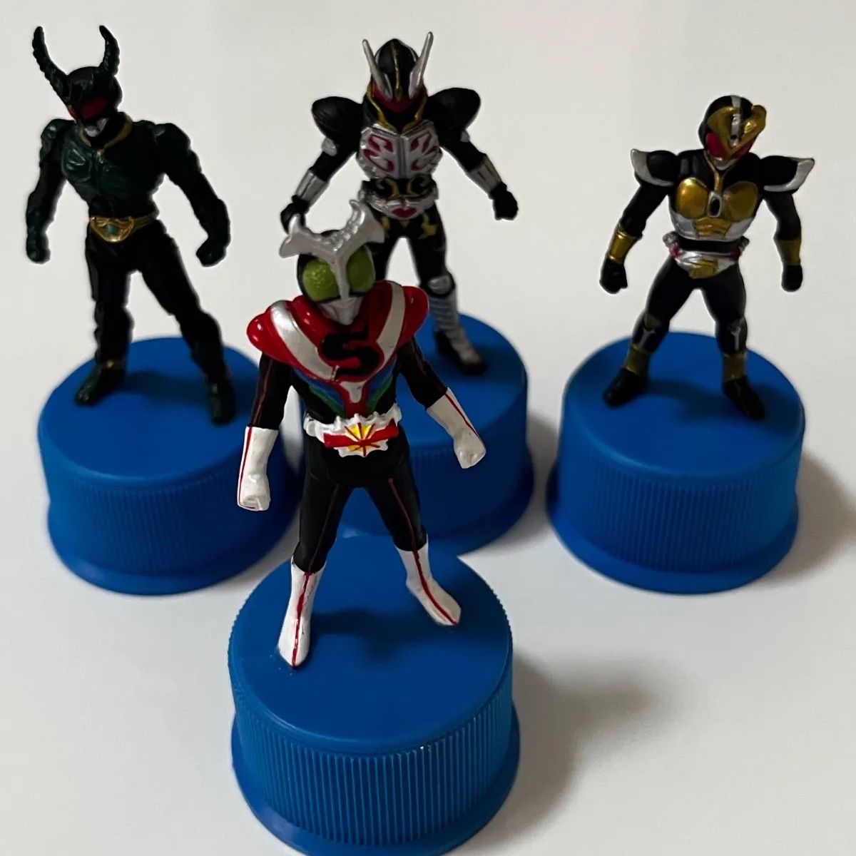 仮面ライダー セブンイレブン ボトルキャップ フィギュア 24体セット 