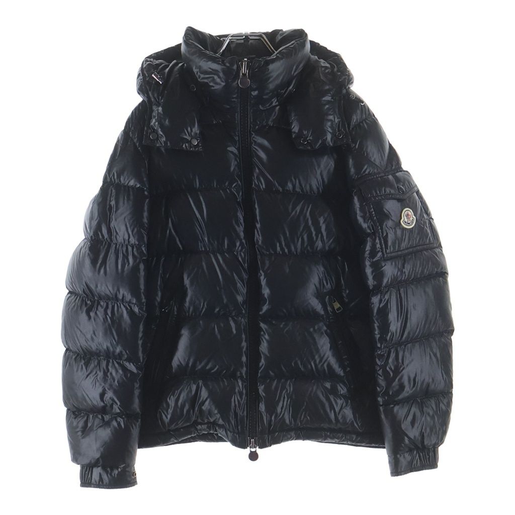 MONCLER (モンクレール) 24AW MAYA マヤ ワッペンロゴ フーデッド ジップアップ ダウンジャケット ブラック