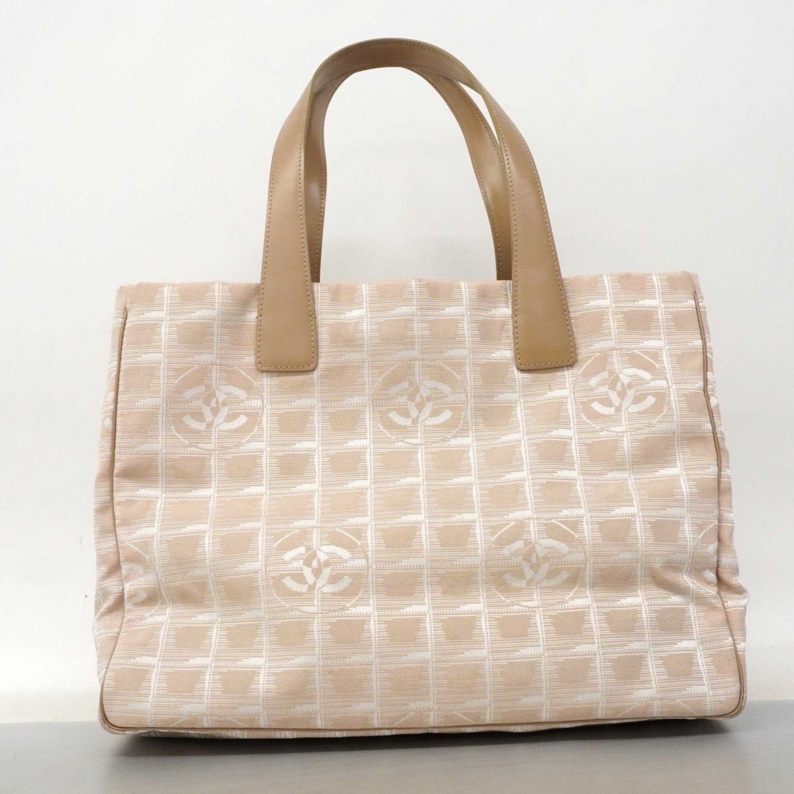 シャネル(Chanel) シャネル トートバッグ ニュートラベル ナイロン ベージュ レディース