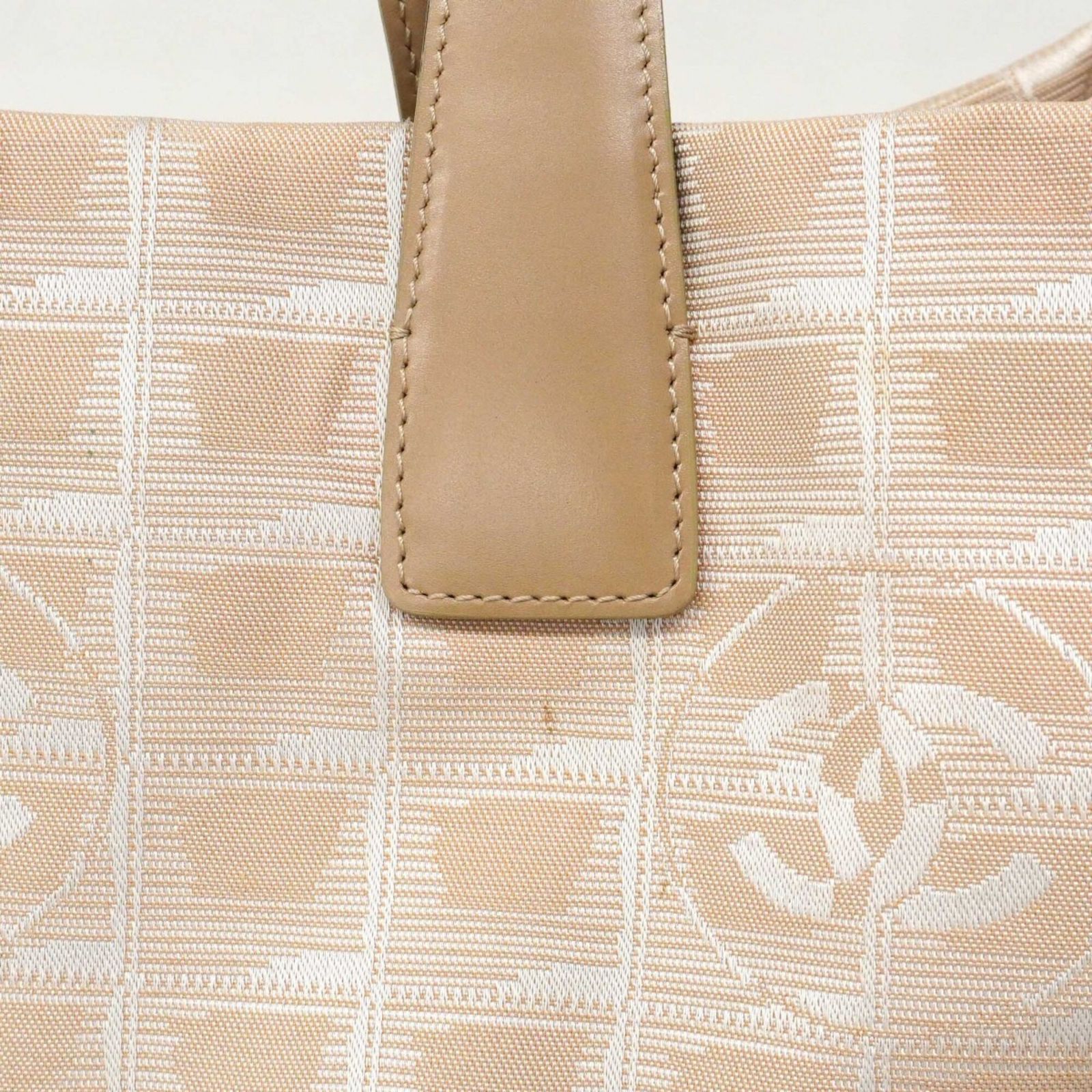 シャネル(Chanel) シャネル トートバッグ ニュートラベル ナイロン ベージュ レディース