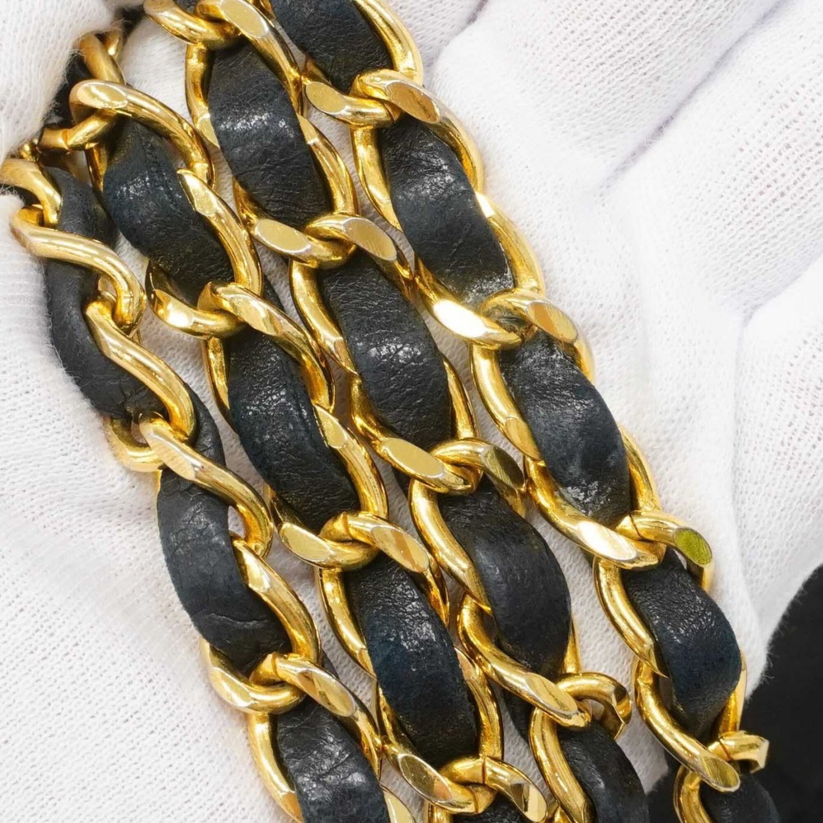 シャネル(Chanel) シャネル ショルダーバッグ マトラッセ チェーンショルダー ラムスキン ブラック レディース シャネル(Chanel) シャネル ショルダーバッグ マトラッセ チェーンショルダー ラムスキン ブラック レディース