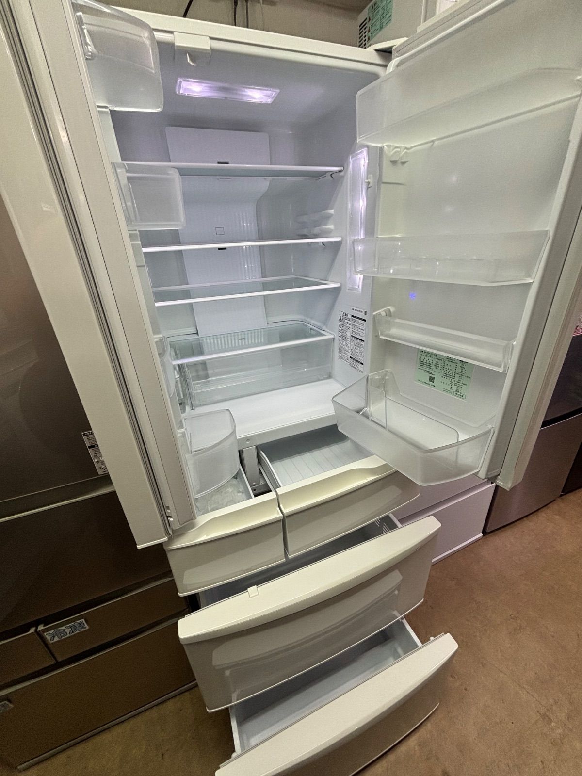 期間限定値下げ! 超美品 2019年製 Panasonic 451Lフレンチドア 冷蔵庫 NR-FVF455-W 日本製 パナソニック ◇Panasonic 冷蔵庫 451L フレンチドア NR-FVF455-W - メルカリ