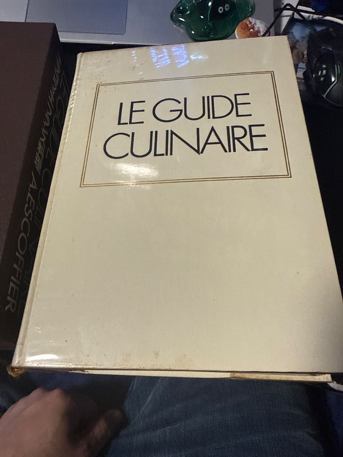 LE GUIDE CULINAIRE フランス料理本