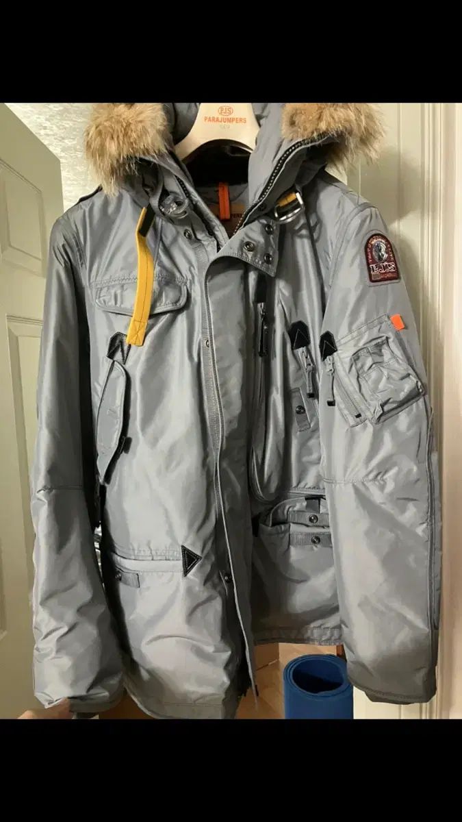PARAJUMPERS コディアック アウター 出品