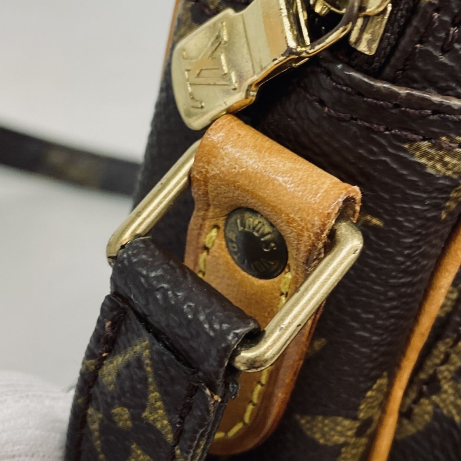 ルイ・ヴィトン(Louis Vuitton) ルイ・ヴィトン ショルダーバッグ モノグラム アマゾン M45236 ブラウンレディース
