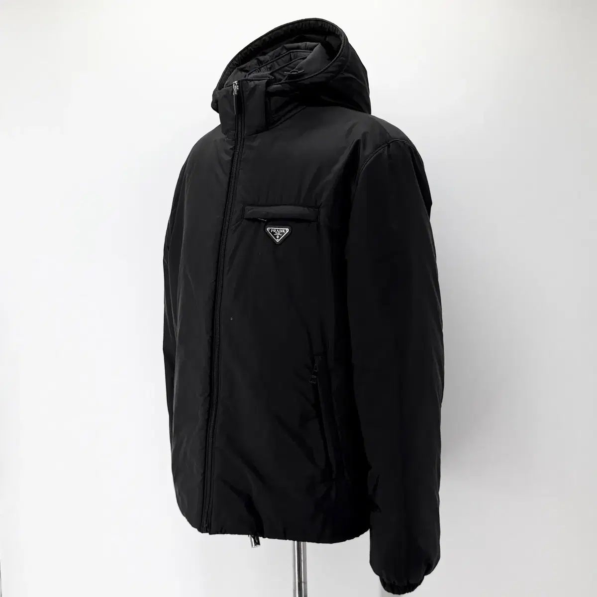 百貨店購入 プラダ リナイロン メンズ ダウン アウター