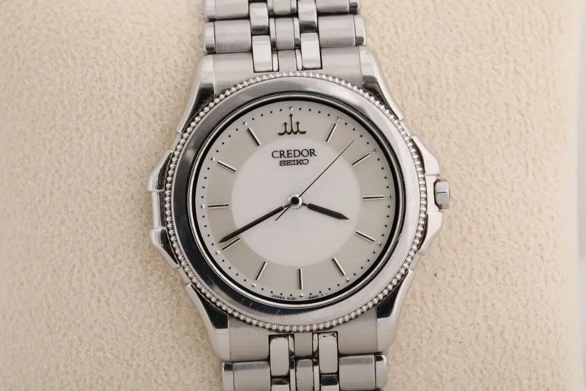 SEIKO クレドール パシフィック ホワイト シルバー ダイアル クォーツ時計 119,110円