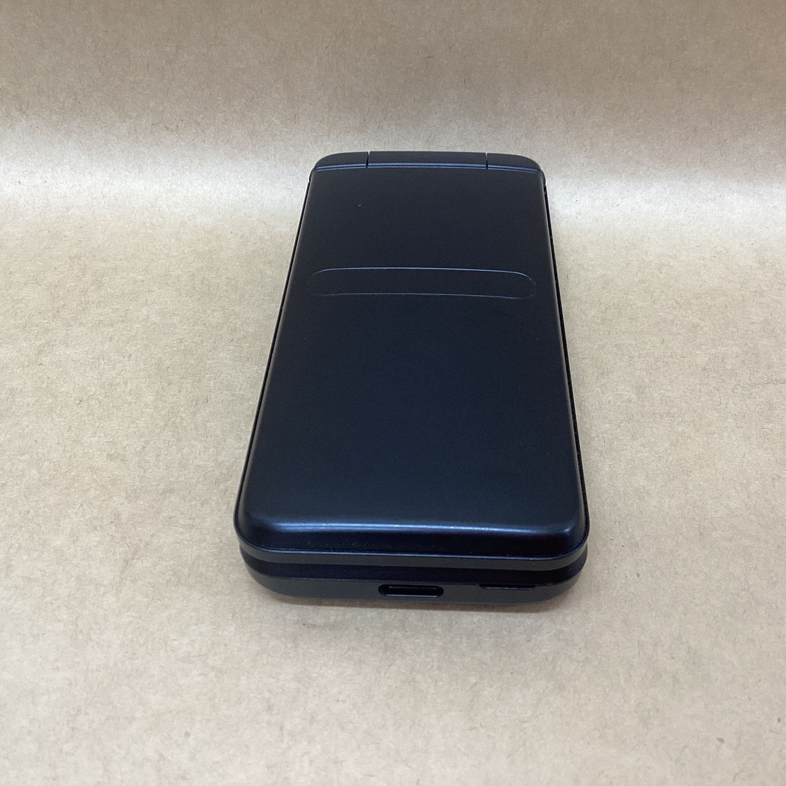 SIMフリー(AU) 京セラ 携帯電話 GRATINA KYF44 3.4インチ ブラック 8GB 無線 BLUETOOTH カメラ 接続ケーブル