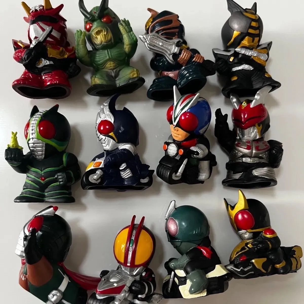 【大量】仮面ライダー？ 指人形 41体セット まとめ売り フィギュア BANDAI - 仮面ライダー 人形 41体の通販 by ｜バンダイならラクマ