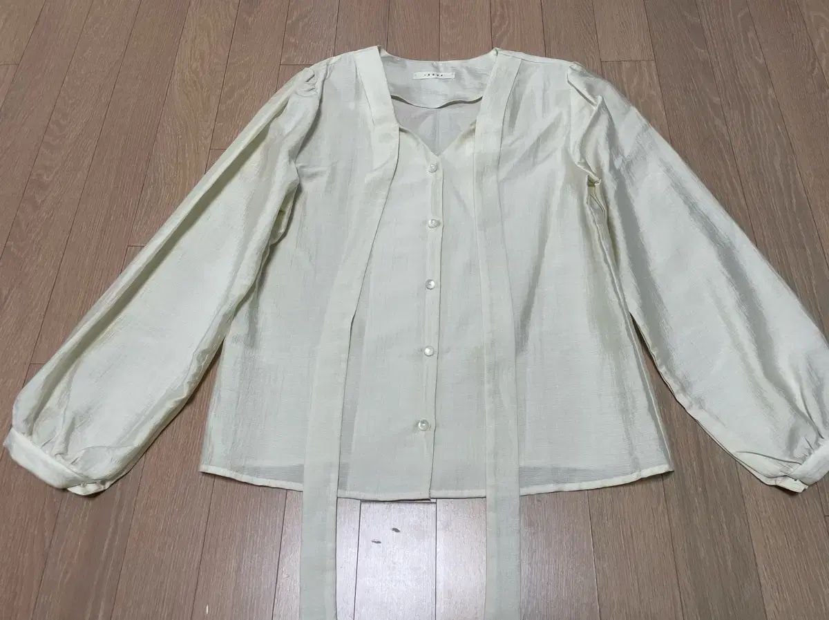 新品)イナフ リエル タイ リボン ブラウス