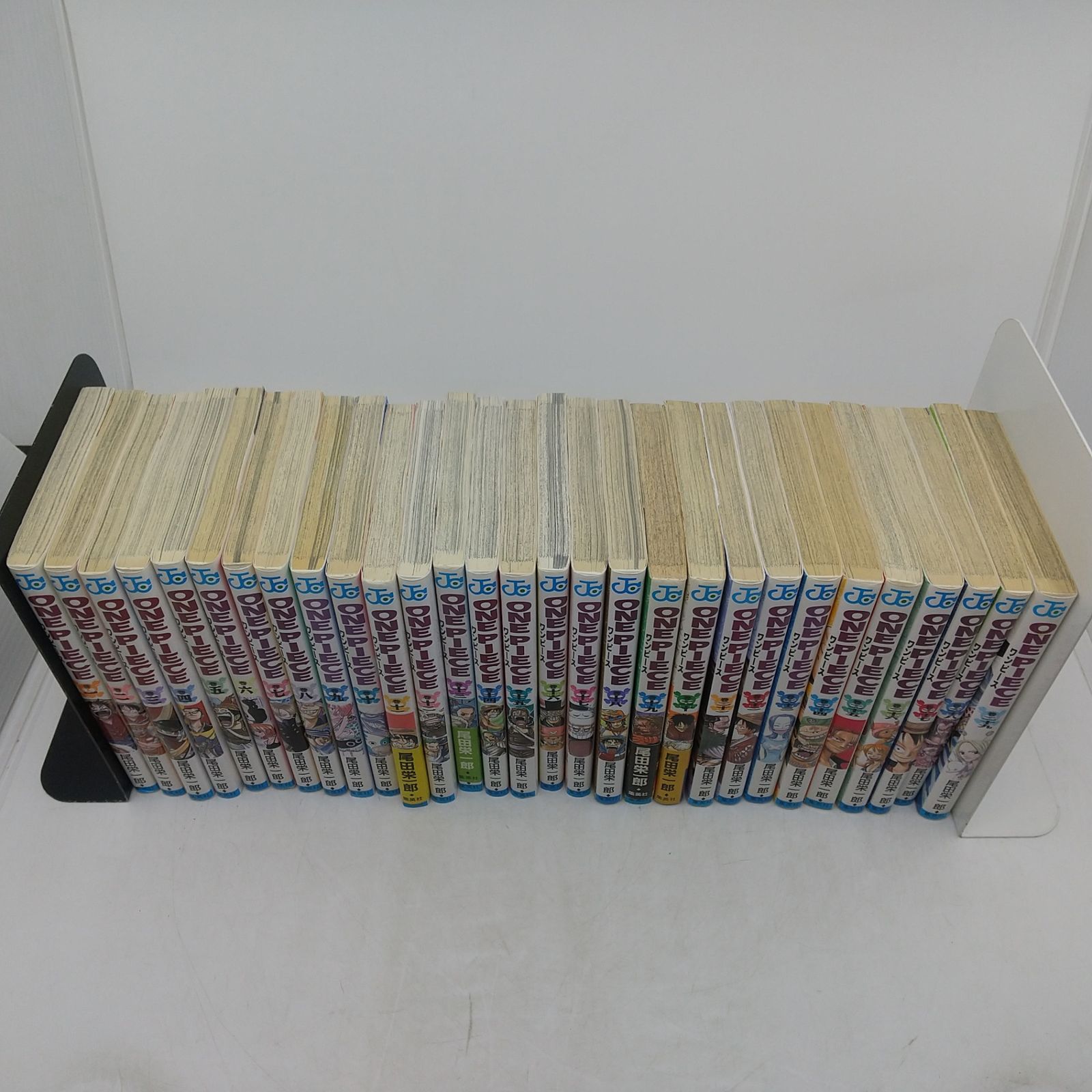111巻＋α】ワンピース 1~111巻 ＋ 映画特典(GOLD,ストロングワールド 