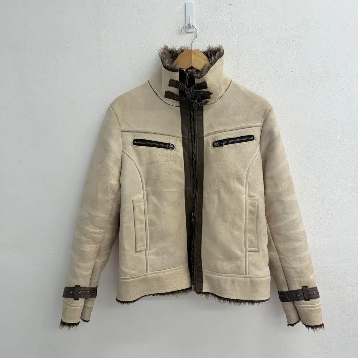difference rupert jpn 日本 ベージュ ファー ムートン 4