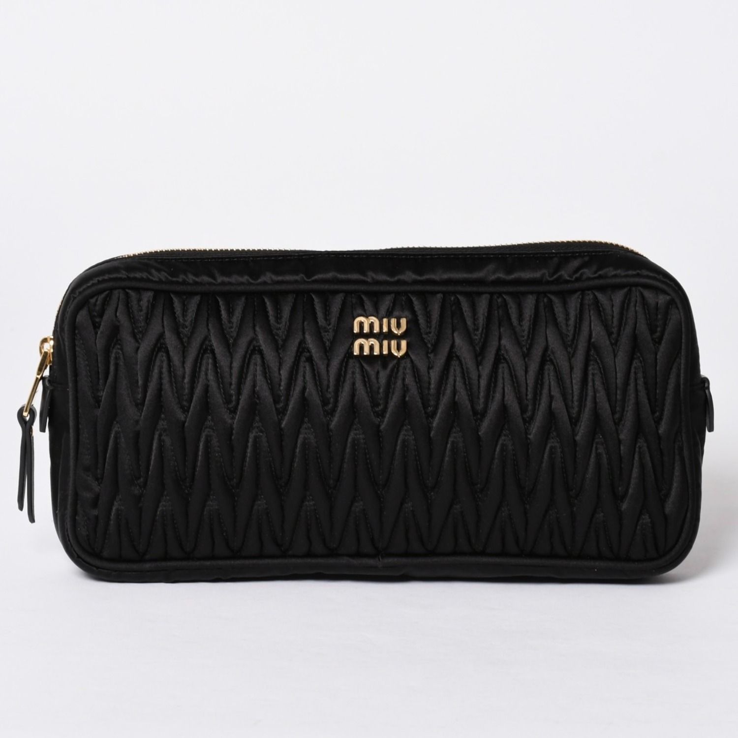新品同様 MIUMIU ミュウミュウ マテラッセ クラッチバッグ ポーチ 