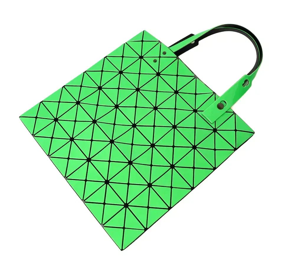 BAO BAO ISSEY MIYAKE バオバオイッセイミヤケ ルーセント グロス トートバッグ BB31-AG613