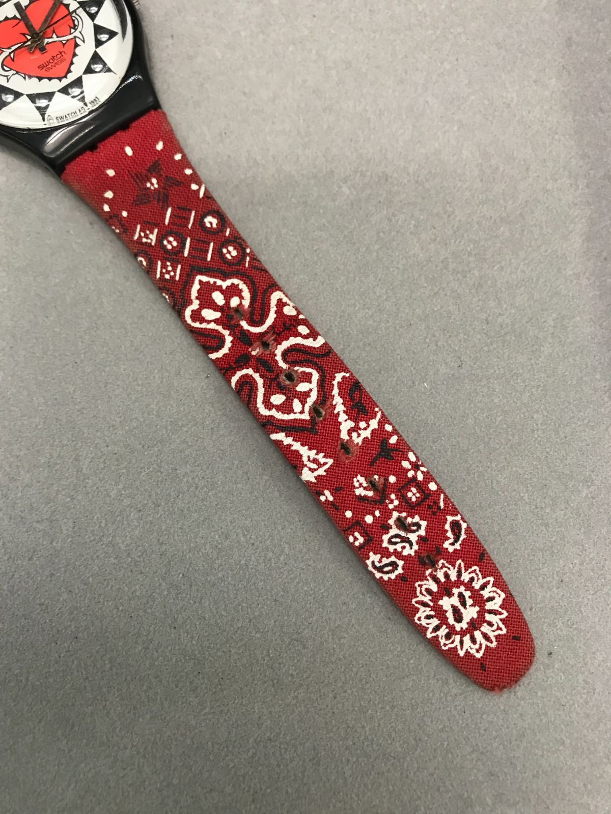 稼働品】swatch スウォッチ 腕時計 ハートモチーフ レッド系 3873