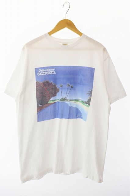スタンダード カリフォルニア STANDARD CALIFORNIA × 永井博 26SS HIROSHI NAGAI SD 23rd Year Art T ロゴ プリント 半袖Tシャツ XL 白 ホワイト ブランド古着ベクトル 中古260507