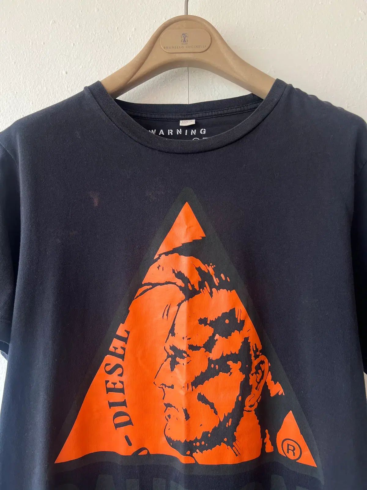 DIESEL メンズ ブラック ラウンドTシャツ 半袖Tシャツ 95