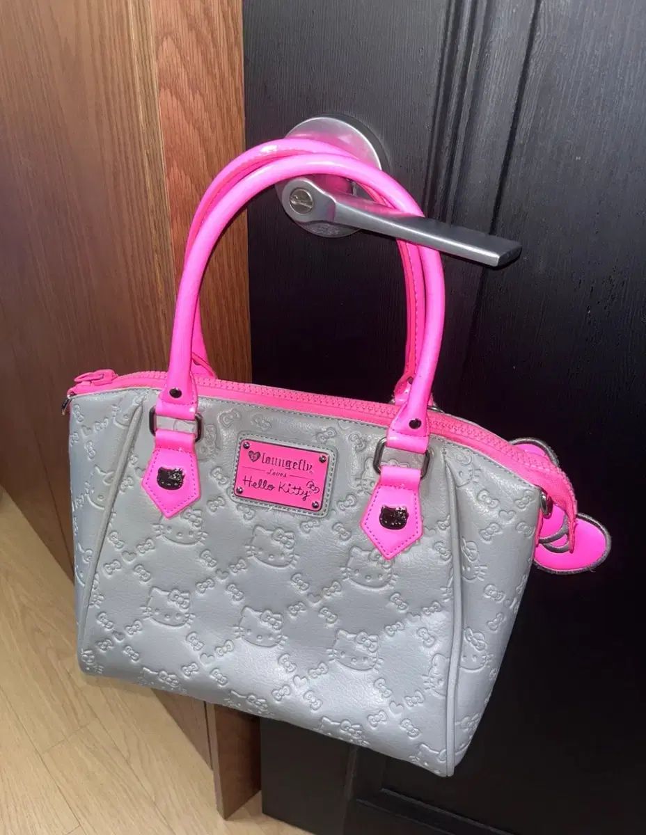 ハローキティ バッグ バック Loungefly loves hello kitty
