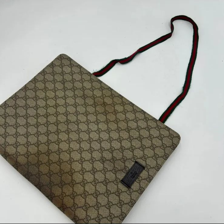 オールドグッチ GGスプリーム シェリーライン セカンドバッグ クラッチ GUCCI グッチ GGスプリーム シェリーライン クラッチバッグ オールド